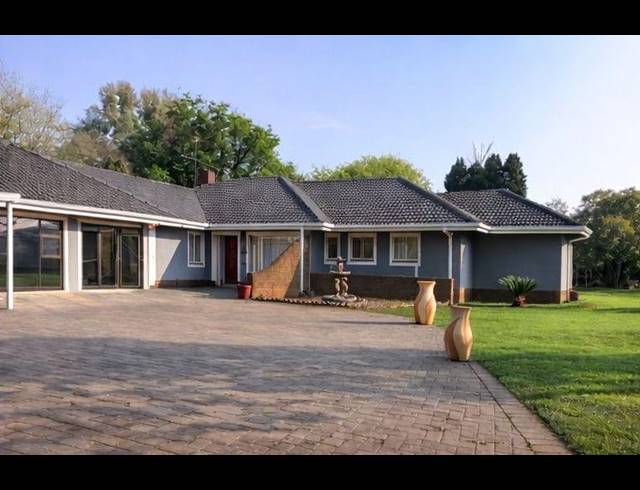 4 BEDROOM HOUSE FOR SALE IN ARCON PARK